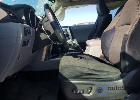 2010 Toyota 4Runner Sr5 z USA, uszkodzony, nr VIN JTEBU5JR0A5030266